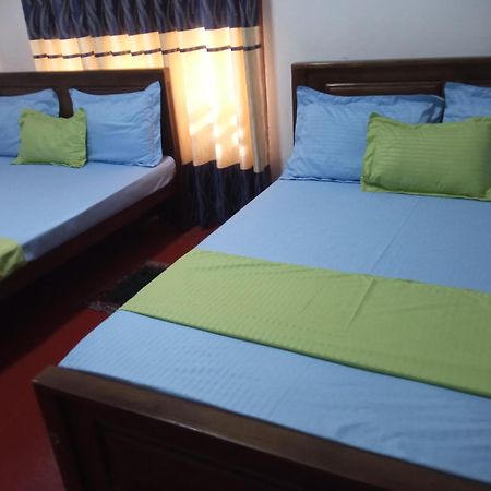 Impress Holiday Home Anuradhapura Kamer foto